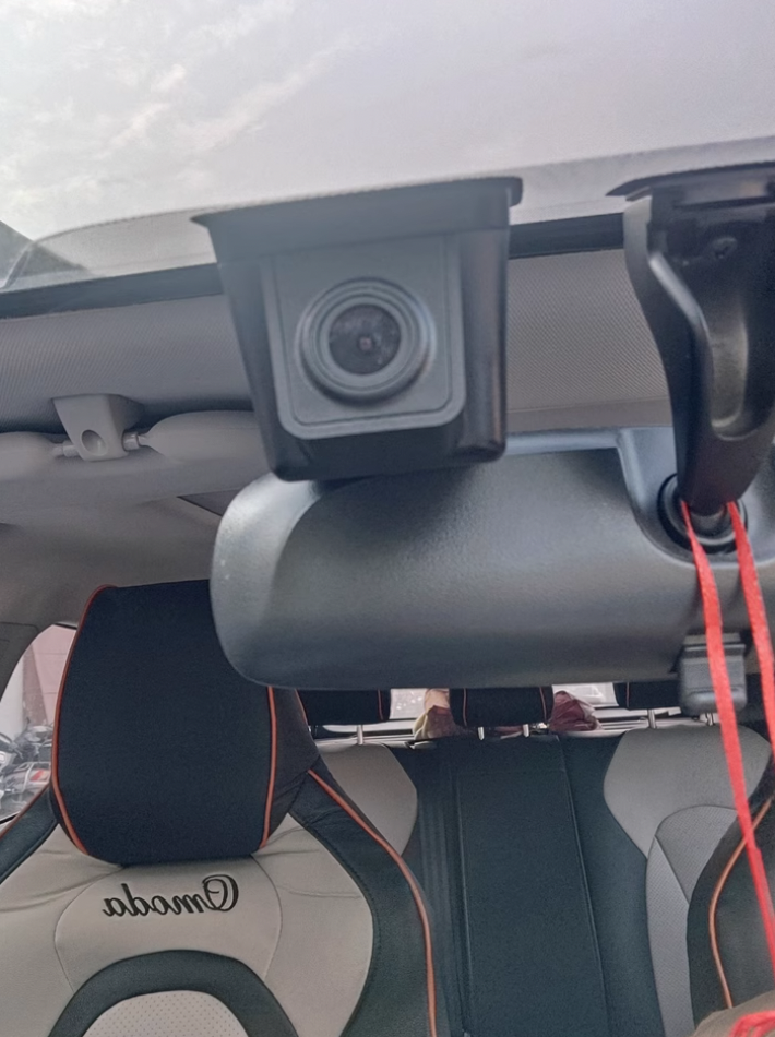 Xevaban.com ở 214 Giải Phóng là đơn vị chuyên cung cấp phụ kiện oto, đồ chơi oto, phụ kiện omoda c5, đồ chơi omoda c5, xevaban, 214 giải phóng, cam hành trình omoda c5, camera hành trình omoda c5, camera omoda c5.